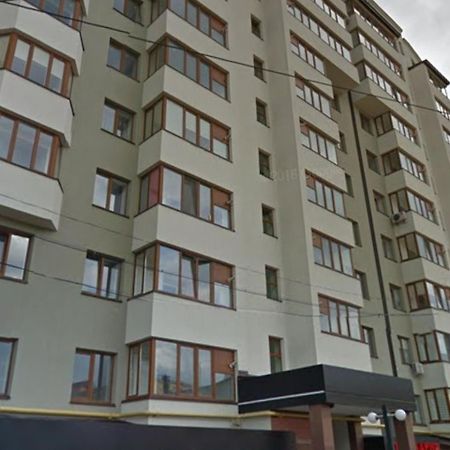 Daily Rent Apartments 5 イヴァーノ＝フランキーウシク エクステリア 写真