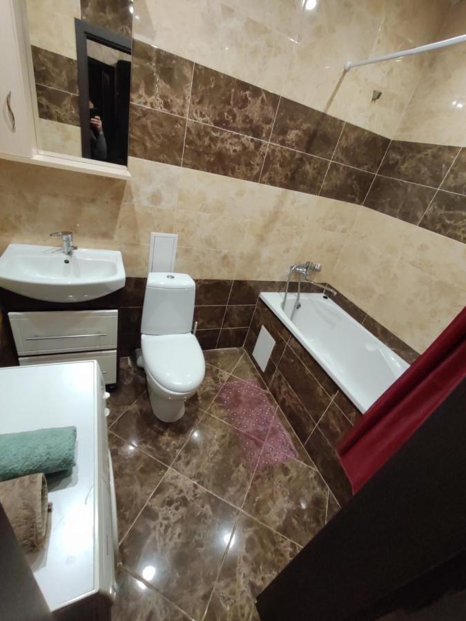 Daily Rent Apartments 5 イヴァーノ＝フランキーウシク エクステリア 写真